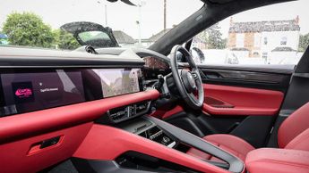 Porsche Macan Electric 