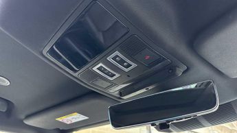 Land Rover Defender X-Dynamic HSE