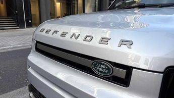 Land Rover Defender X-Dynamic HSE