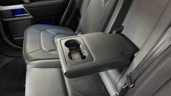 Land Rover Defender X-Dynamic HSE