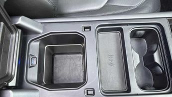 Land Rover Defender X-Dynamic HSE