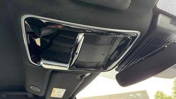Land Rover Range Rover Velar R-Dynamic SE
