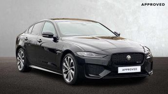 Jaguar XE R-Dynamic SE Black