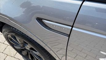 Land Rover Discovery Sport R-Dynamic HSE