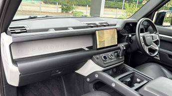 Land Rover Defender X-Dynamic HSE