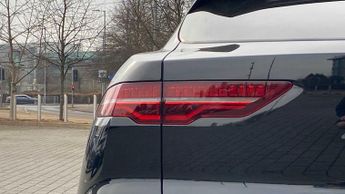 Jaguar I-Pace R-Dynamic SE Black