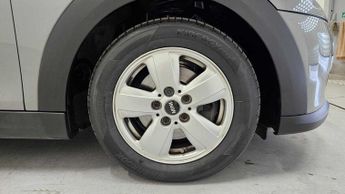 MINI F55 Mini 5-Door Hatch -5- 
