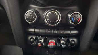 MINI F55 Mini 5-Door Hatch -5- 
