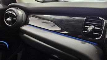 MINI F55 Mini 5-Door Hatch -5- 