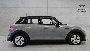 MINI F55 Mini 5-Door Hatch -5- 