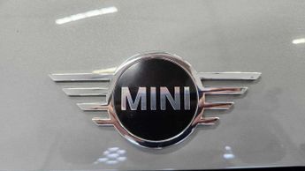 MINI F55 Mini 5-Door Hatch -5- 