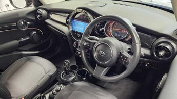 MINI F55 Mini 5-Door Hatch -5- 