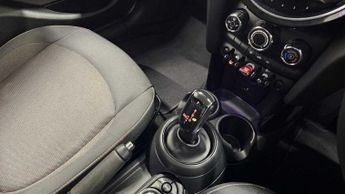 MINI F55 Mini 5-Door Hatch -5- 