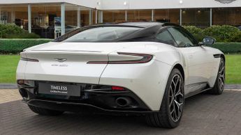 Aston Martin DB11 