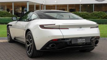 Aston Martin DB11 