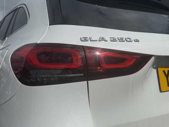 Mercedes-Benz GLA Exclusive Edition