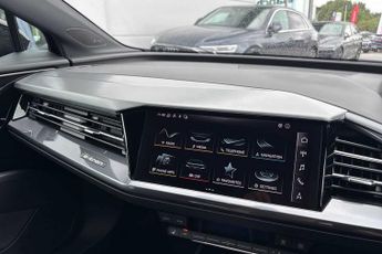 Audi Q4 Black Edition