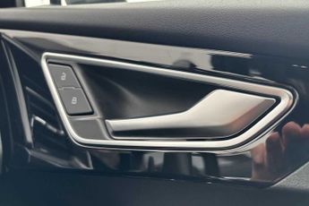 Audi Q4 Black Edition