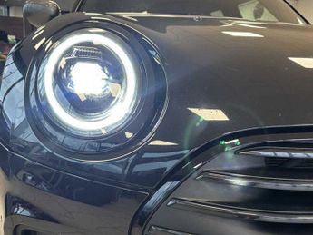 MINI Clubman Cooper Shadow Edition