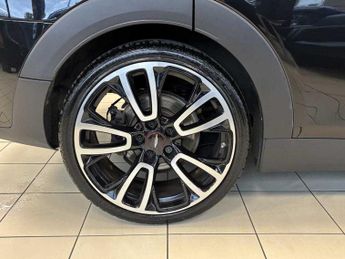 MINI Clubman Cooper Shadow Edition