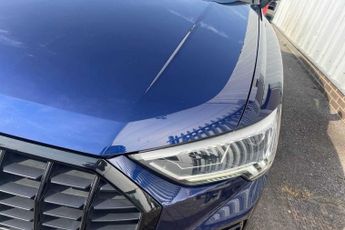 Audi Q3 Black Edition