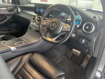 Mercedes-Benz GLC AMG Line
