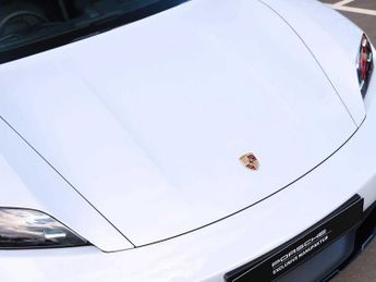 Porsche Taycan Cross Turismo 