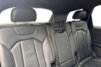 Audi Q7 Black Edition