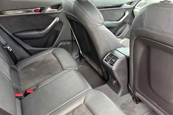 Audi Q3 Black Edition