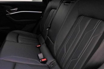 Audi E-Tron Black Edition