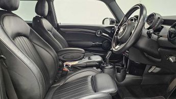 MINI Hatchback Cooper Exclusive