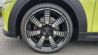 MINI Hatchback Cooper Exclusive