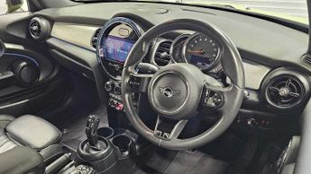 MINI Hatchback Cooper Exclusive