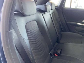 Mercedes-Benz GLA Sport