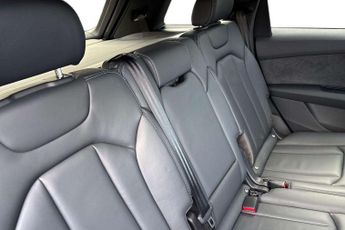 Audi Q7 S Line