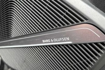 Audi Q5 SQ5 Black Edition