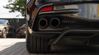 Aston Martin DBS Superleggera