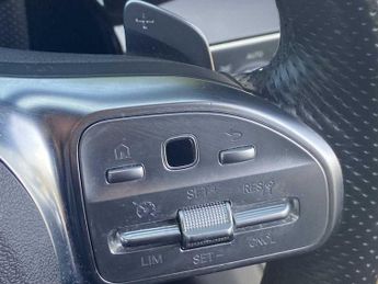 Mercedes-Benz Cla AMG Line