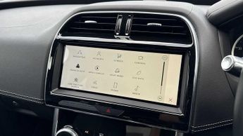 Jaguar XE R-Dynamic Black
