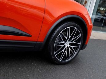 Porsche Macan Electric Estate