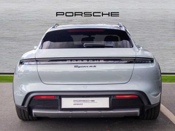 Porsche Taycan Cross Turismo 