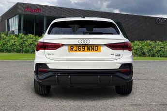 Audi Q3 Edition 1