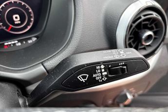 Audi Q2 S Line