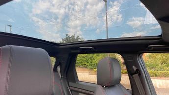 Land Rover Discovery Sport R-Dynamic HSE