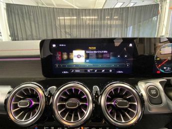 Mercedes-Benz EQB AMG Line
