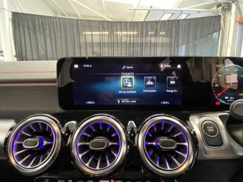 Mercedes-Benz EQB AMG Line