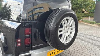 Land Rover Defender S
