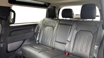 Land Rover Defender S