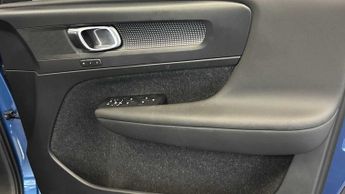 Volvo Xc40 R DESIGN Pro