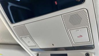 Land Rover Defender X-Dynamic S